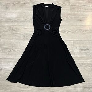 Laura Petite Women's Black Cocktail Dress Size Small Ruched Ring Sleeveless